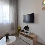 Tavcar مالينسكا