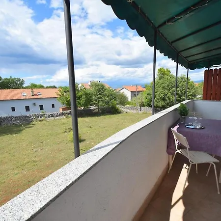 Tavcar Apartment