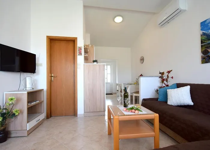 Tavcar Apartamento Malinska