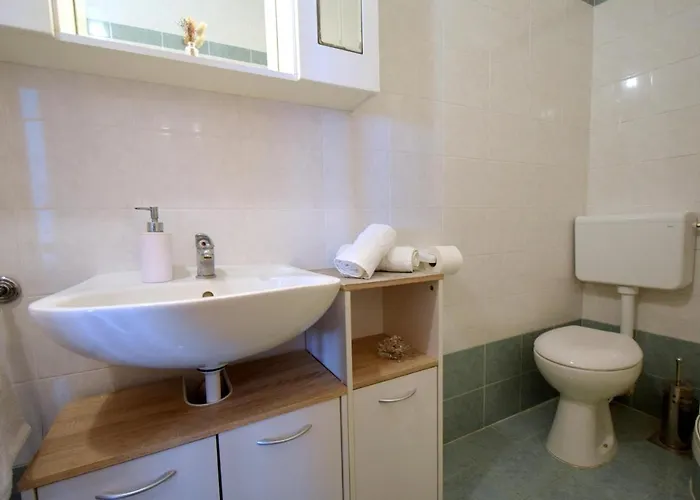 Tavcar Apartamento Malinska